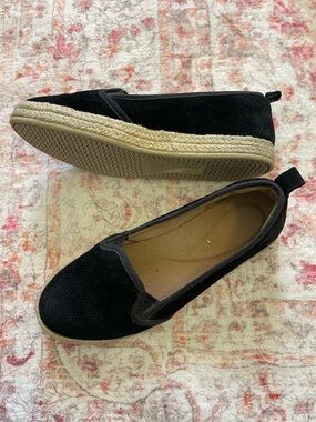 Clark’s -Black Slip-On Espadrille